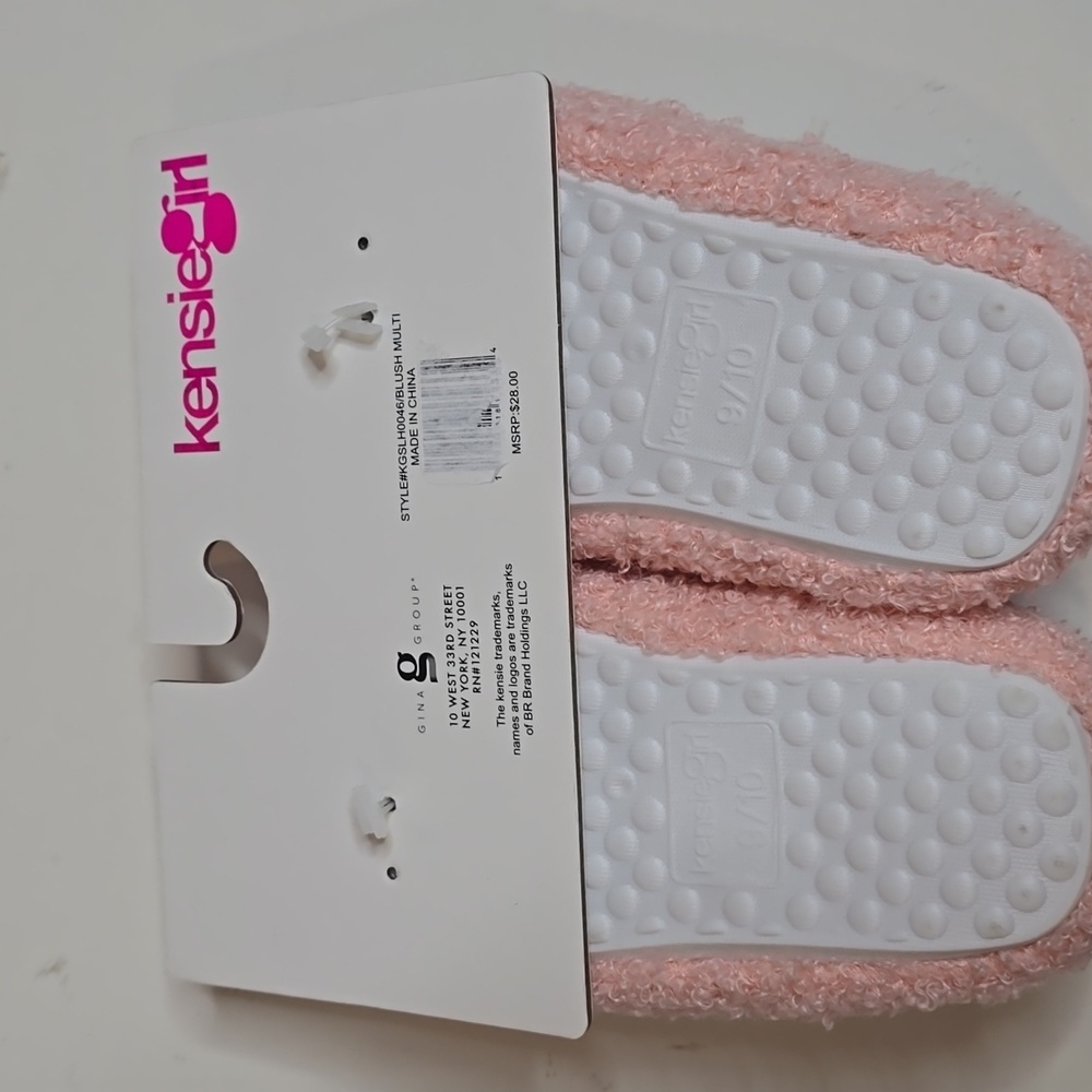 Kensie  Toddler Girl Pink Donut Slippers 9/10 - Picture 4 of 4